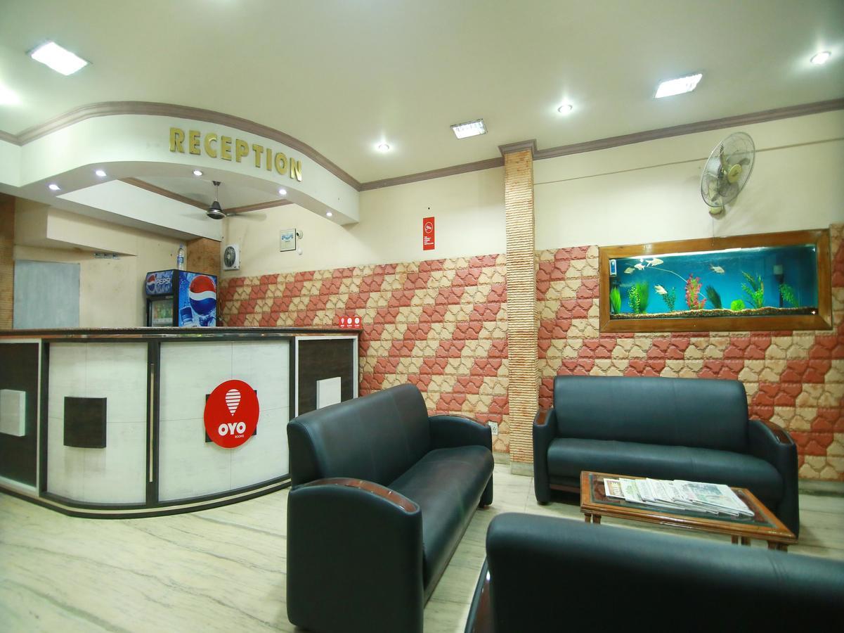 Oyo 4824 Hotel Star Kochi Extérieur photo
